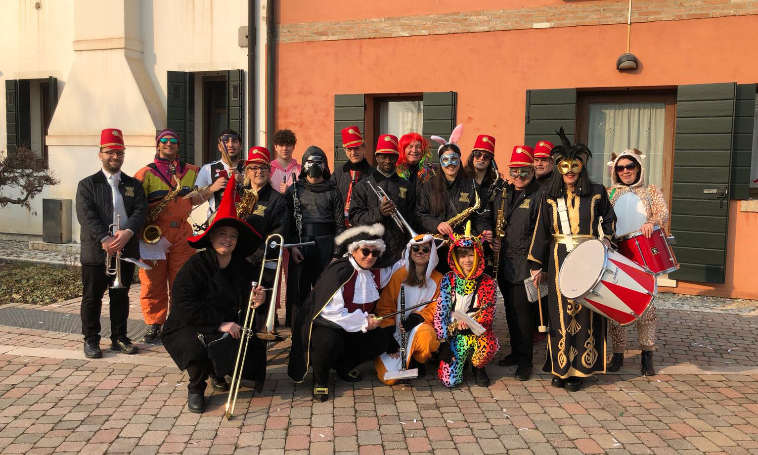 Banda Musicale in maschera