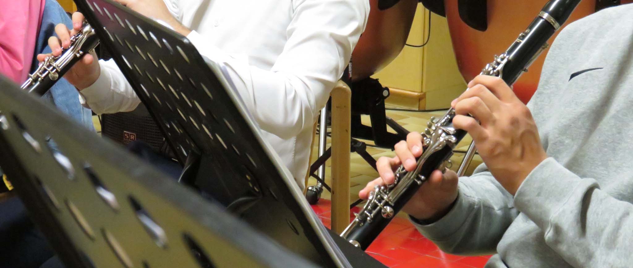 Allievi durante una lezione di musica